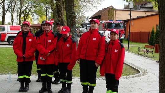 Wspólnie dla naszej historii i przyszłości! OSP Młynary- sztandar na 80-lecie działalności naszych lokalnych bohaterów.