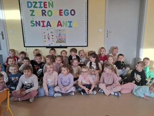 DZIEŃ ZDROWEGO ŚNIADANIA DZIEŃ ZDROWEGO ŚNIADANIA