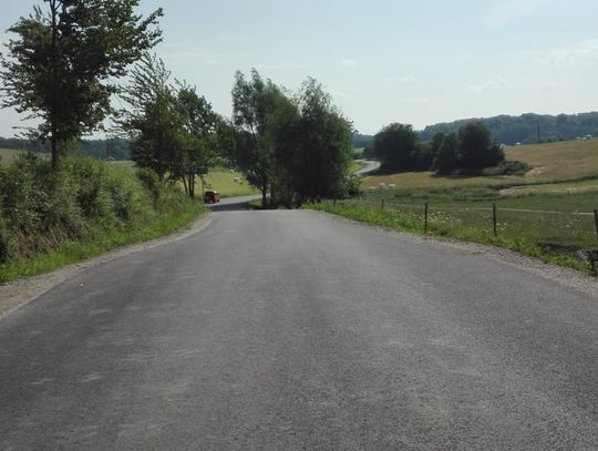 Ojcowa Wola - przebudowa drogi gminnej zakończona! Ojcowa Wola - przebudowa drogi gminnej zakończona!