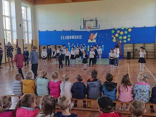 ŚLUBOWANIE NASZYCH ABSOLWENTÓW