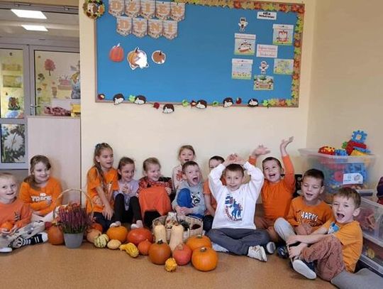 ŚWIATOWY DZIEŃ DYNI ŚWIATOWY DZIEŃ DYNI