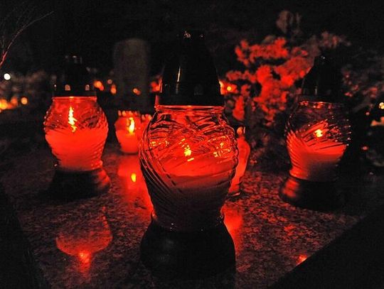 UROCZYSTOŚĆ WSZYSTKICH ŚWIĘTYCH UROCZYSTOŚĆ WSZYSTKICH ŚWIĘTYCH