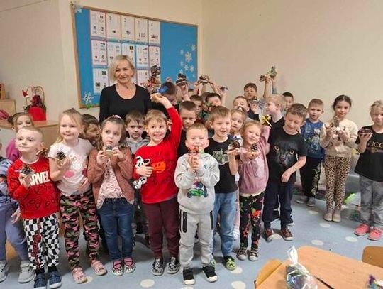 WARSZTATY ŚWIĄTECZNE Z PANIĄ KADŁUBOWSKĄ