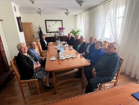 Wręczenie medali za długoletnie pożycie małżeńskie.