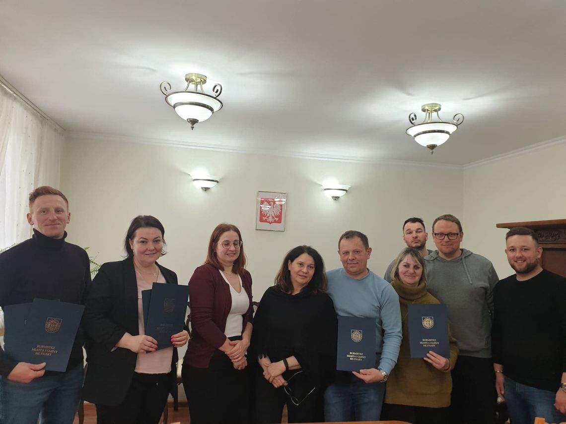 58 tys. złotych trafiło do organizacji pozarządowych z gminy Młynary - uroczyste podpisanie umów.  58 tys. złotych trafiło do organizacji pozarządowych z gminy Młynary - uroczyste podpisanie umów.