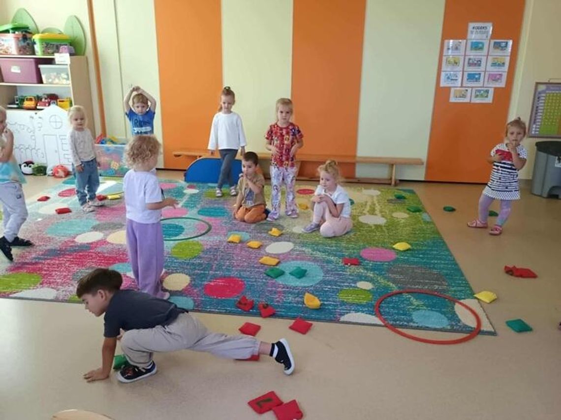 DZIEŃ JABŁKA W "KOTKACH" DZIEŃ JABŁKA W "KOTKACH"