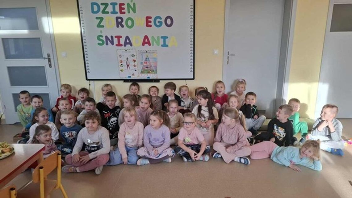 DZIEŃ ZDROWEGO ŚNIADANIA DZIEŃ ZDROWEGO ŚNIADANIA