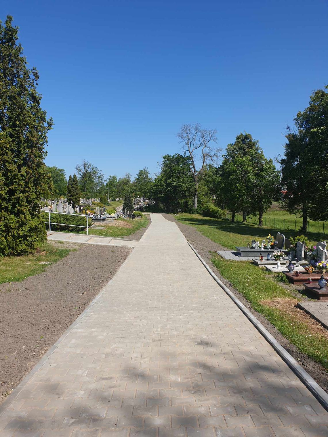 Modernizacja cmentarza komunalnego w Młynarach - III etap zakończony Modernizacja cmentarza komunalnego w Młynarach - III etap zakończony