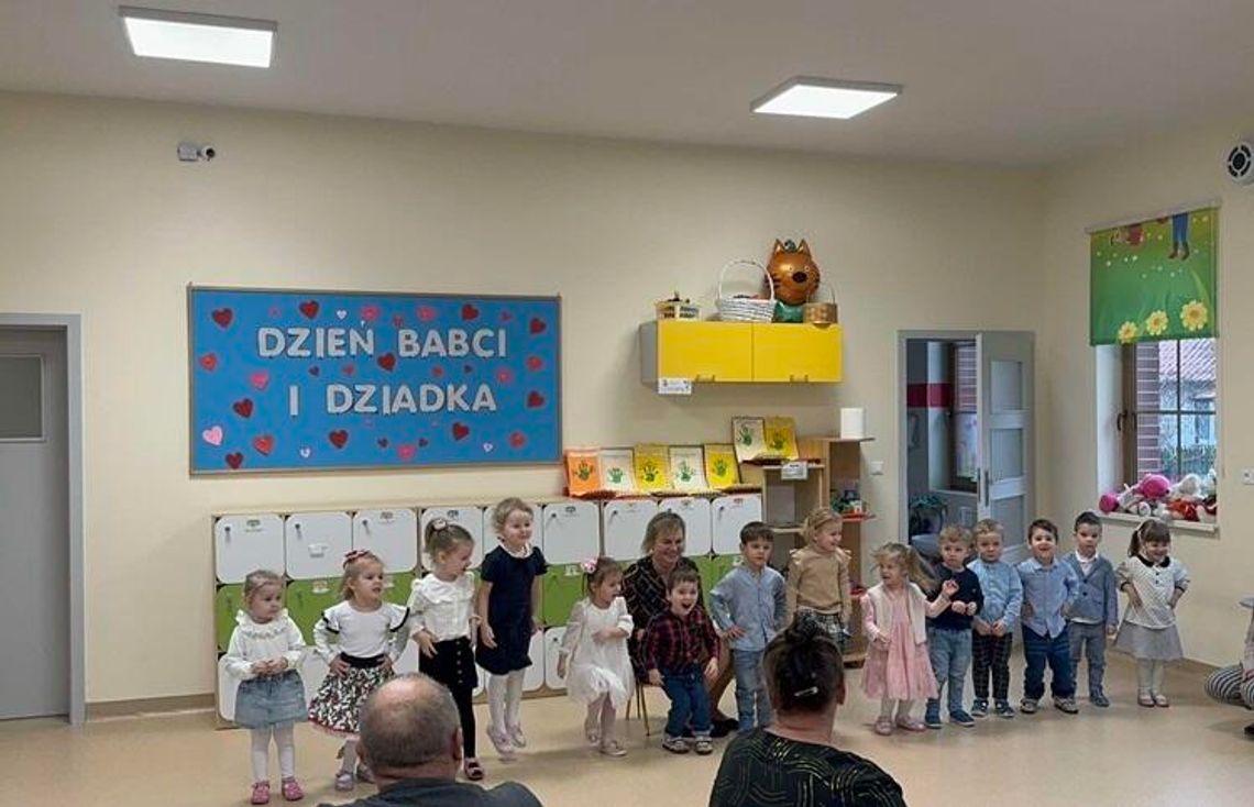 „MOJA BABCIA I MÓJ DZIADEK..." „MOJA BABCIA I MÓJ DZIADEK..."