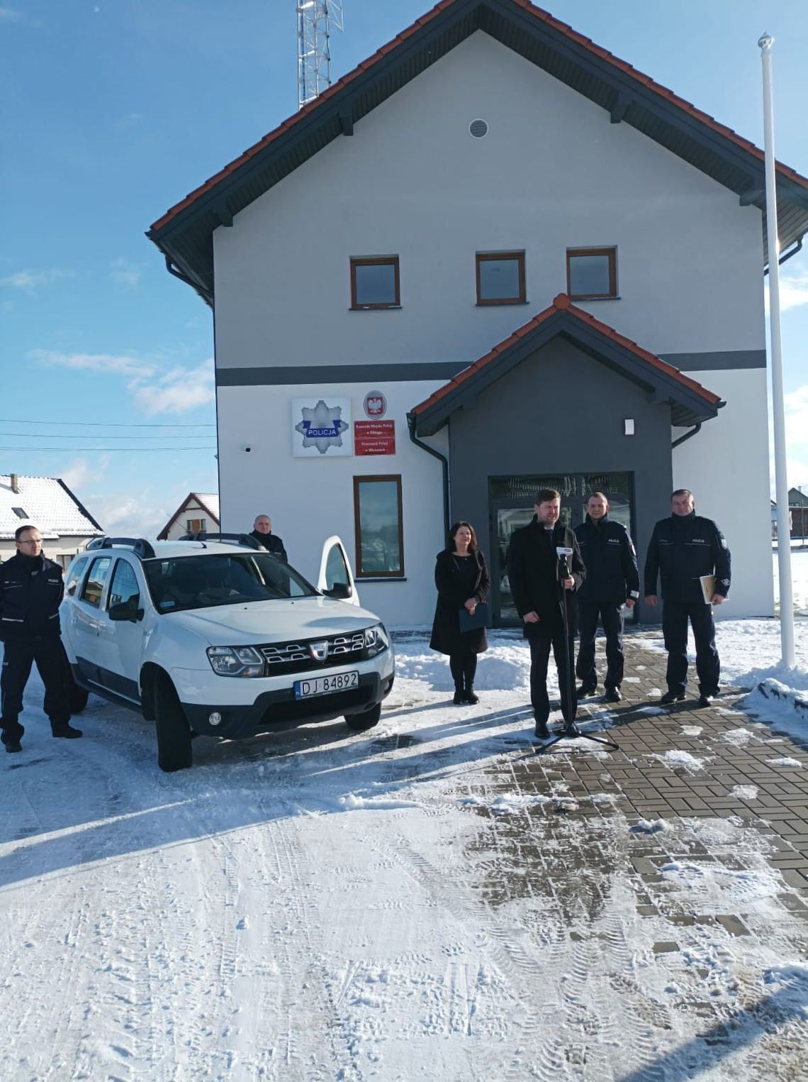 Nowy samochód dla Policji z Młynar. Nowy samochód dla Policji z Młynar.