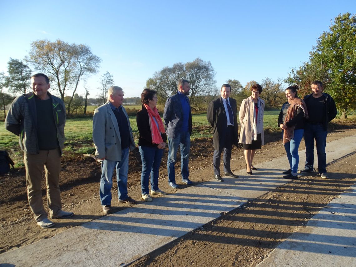 Odbiór drogi gminnej w m. Kraskowo Odbiór drogi gminnej w m. Kraskowo