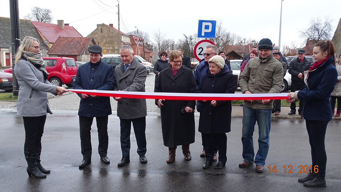 Oddanie do użytkowania dróg powiatowych nr 2146N – ul. Kościelnej, nr 2155N- ul. Paderewskiego i nr 2143N- ul. Chopina w Młynarach Oddanie do użytkowania dróg powiatowych nr 2146N – ul. Kościelnej, nr 2155N- ul. Paderewskiego i nr 2143N- ul. Chopina w Młynarach