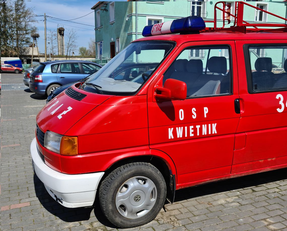 OGŁOSZENIE O SPRZEDAŻY SAMOCHODU SPECJALNEGO - POŻARNICZEGO VOLKSWAGEN TRANSPORTER T-4  W TRYBIE PRZETARGU NIEOGRANICZONEGO OGŁOSZENIE O SPRZEDAŻY SAMOCHODU SPECJALNEGO - POŻARNICZEGO VOLKSWAGEN TRANSPORTER T-4  W TRYBIE PRZETARGU NIEOGRANICZONEGO