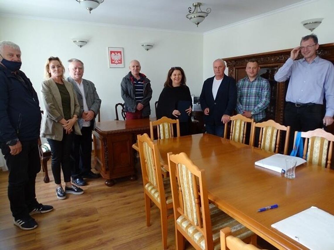 Podpisanie umowy Podpisanie umowy