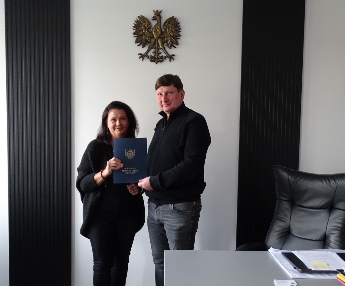 Podpisano umowę na realizację zadania pn. "Termomodernizacja budynku Ośrodka Kultury w Młynarach". Podpisano umowę na realizację zadania pn. "Termomodernizacja budynku Ośrodka Kultury w Młynarach".