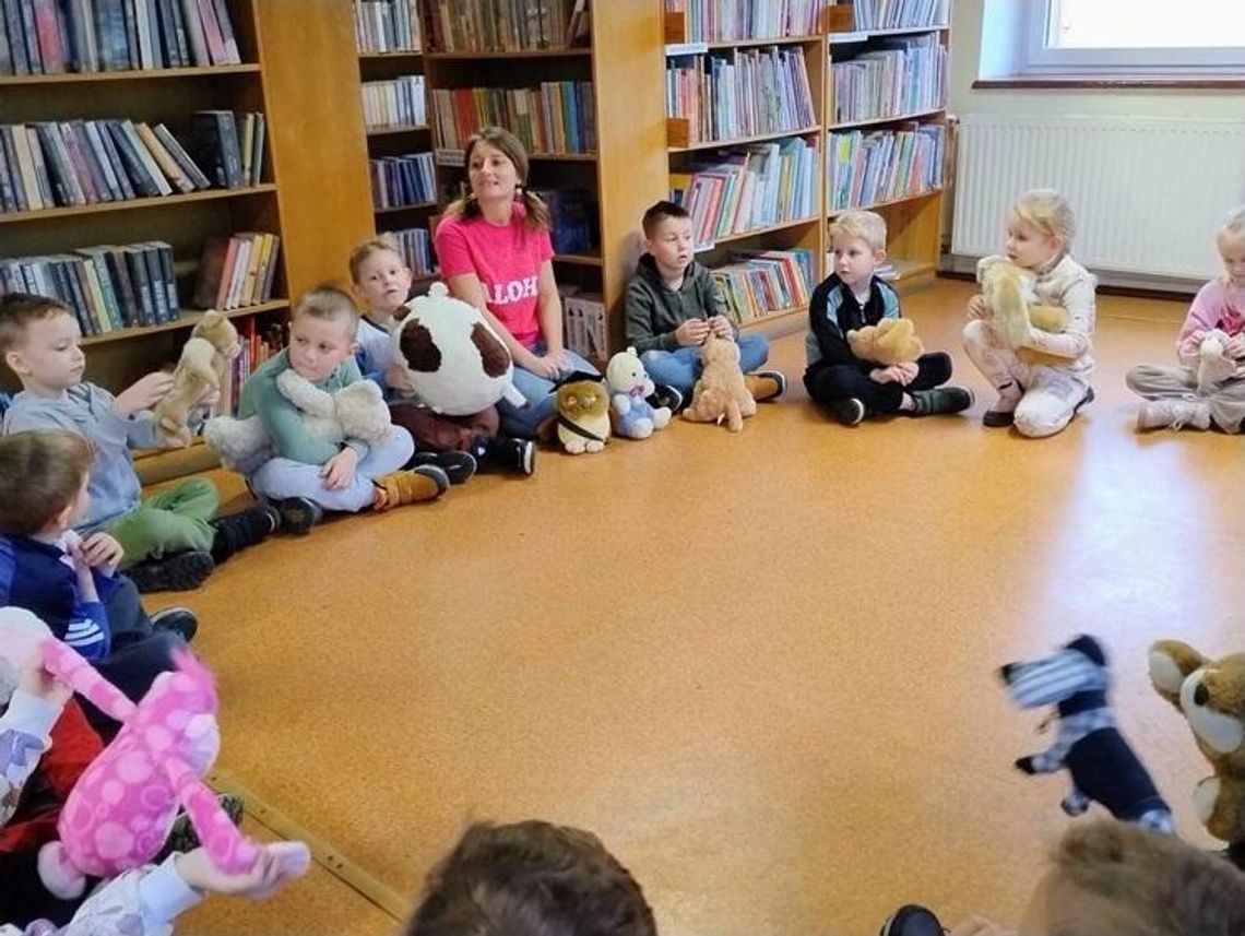 "PSZCZÓŁKI" W BIBLIOTECE "PSZCZÓŁKI" W BIBLIOTECE