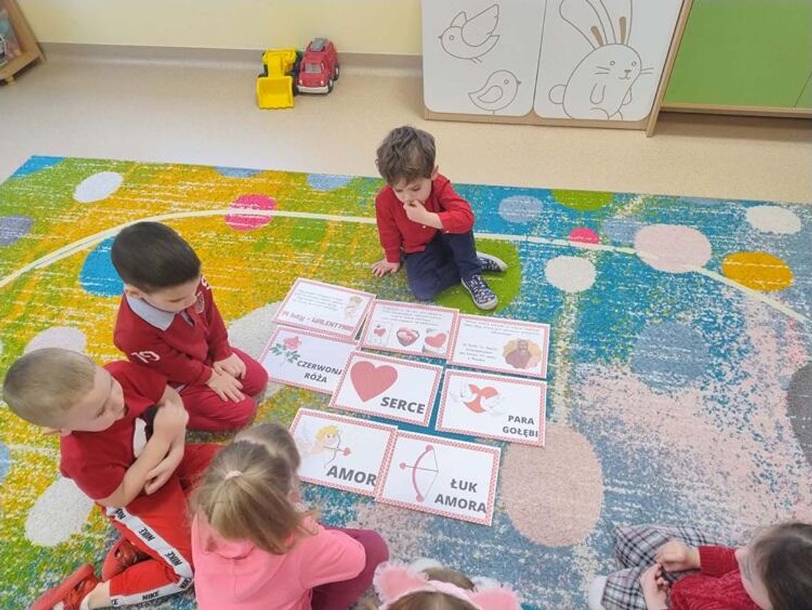 ŚWIĘTO ZAKOCHANYCH W "SÓWKACH" ŚWIĘTO ZAKOCHANYCH W "SÓWKACH"