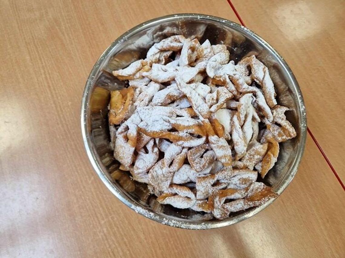 TŁUSTY CZWARTEK W PIĄTEK... TŁUSTY CZWARTEK W PIĄTEK...