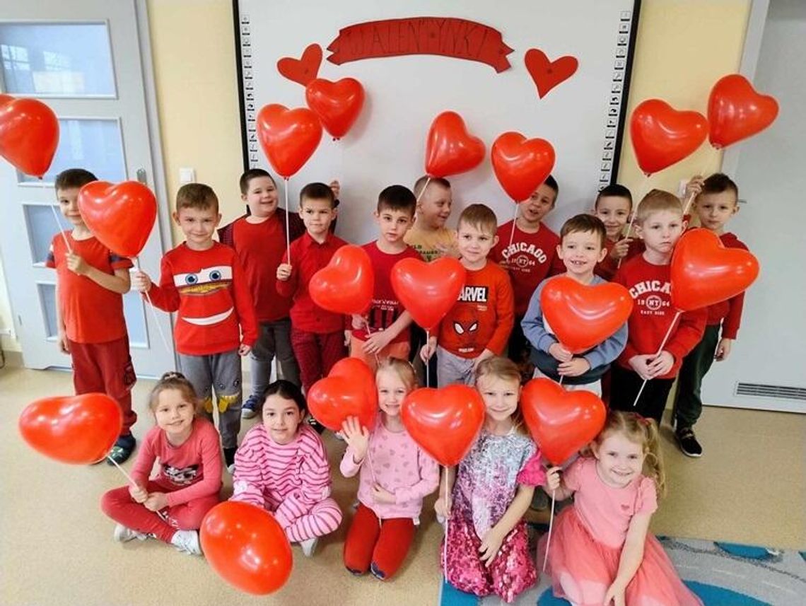 WALENTYNKI W "PSZCZÓŁKACH" WALENTYNKI W "PSZCZÓŁKACH"