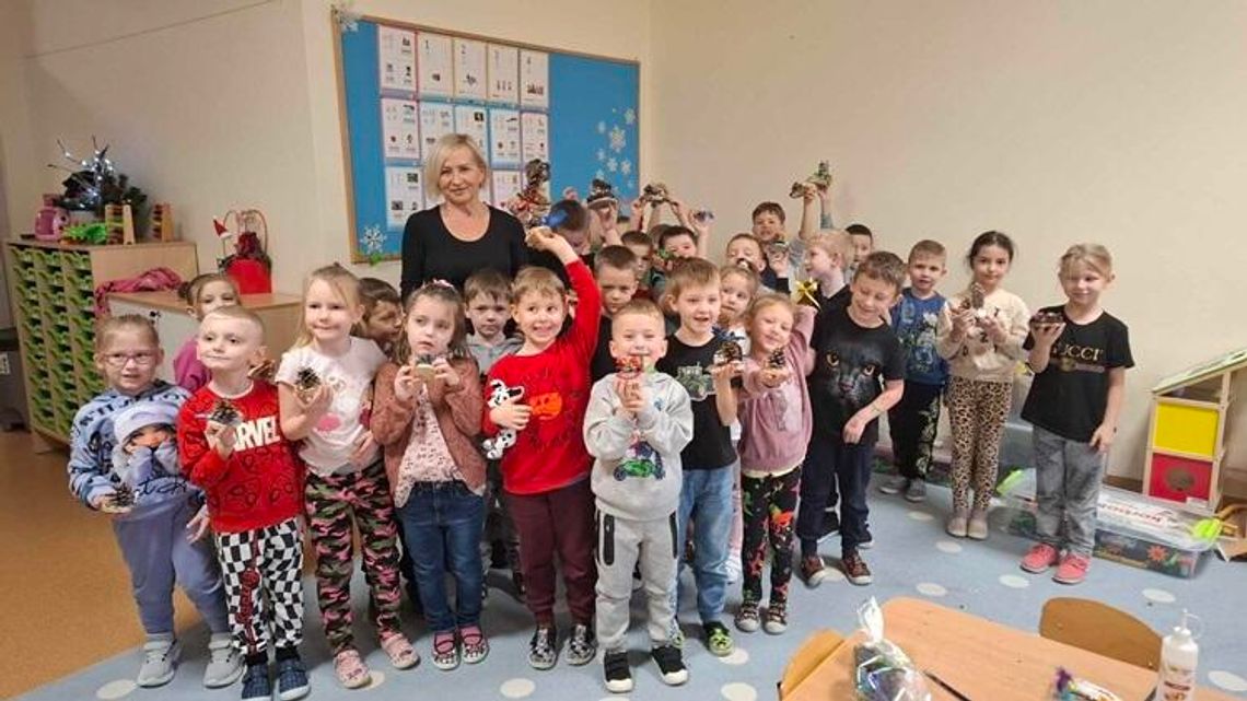 WARSZTATY ŚWIĄTECZNE Z PANIĄ KADŁUBOWSKĄ WARSZTATY ŚWIĄTECZNE Z PANIĄ KADŁUBOWSKĄ