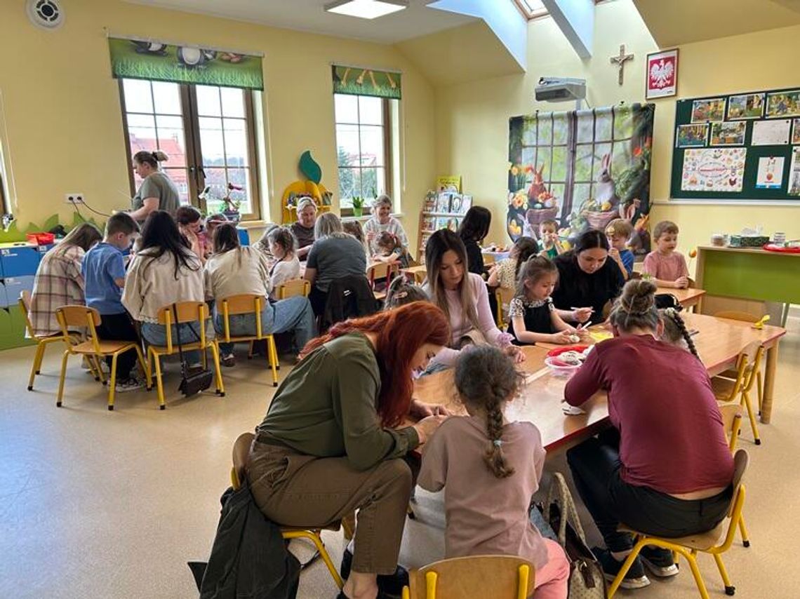 WARSZTATY WIELKANOCNE W "ZAJĄCZKACH".