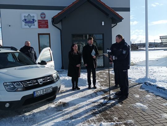 Nowy samochód dla Policji w Młynarach. Nowy samochód dla Policji w Młynarach.